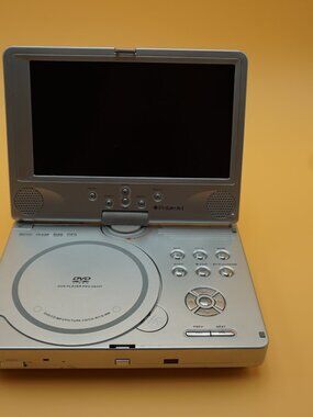 Polaroid-0820V Portable DVD Player w/ PWR Cord